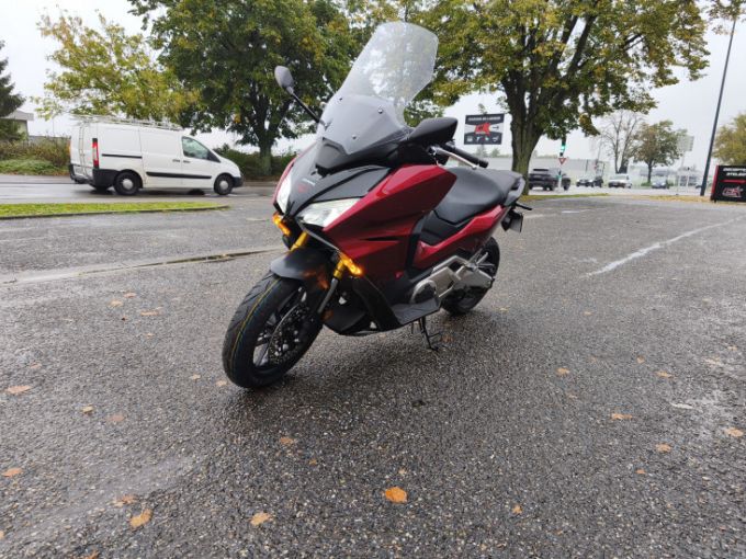 HONDA FORZA 750 4