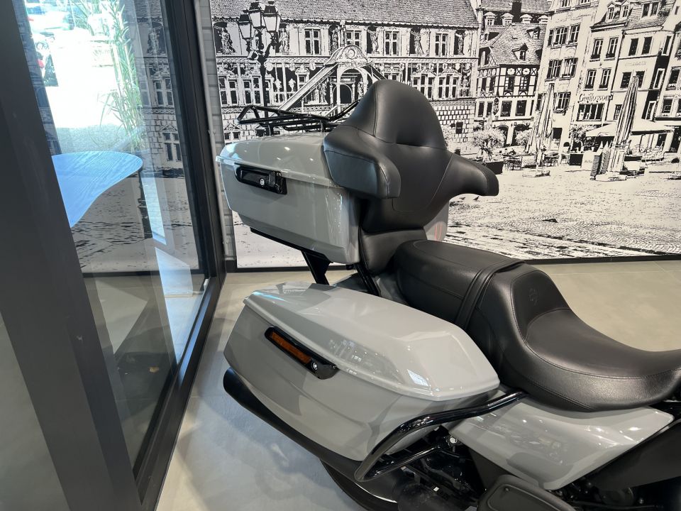 HARLEY-DAVIDSON TOURING STREET GLIDE 1923 ULTRA 4