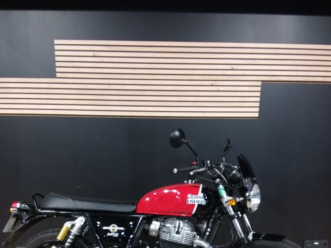 ROYAL ENFIELD INTERCEPTOR 4