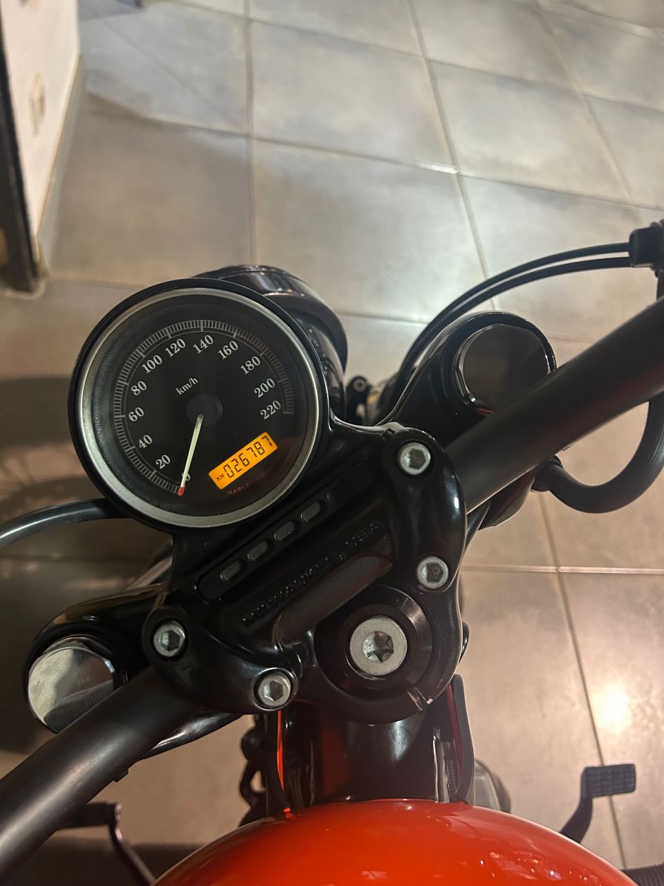 HARLEY-DAVIDSON SPORTSTER FORTY-EIGHT 1200 4