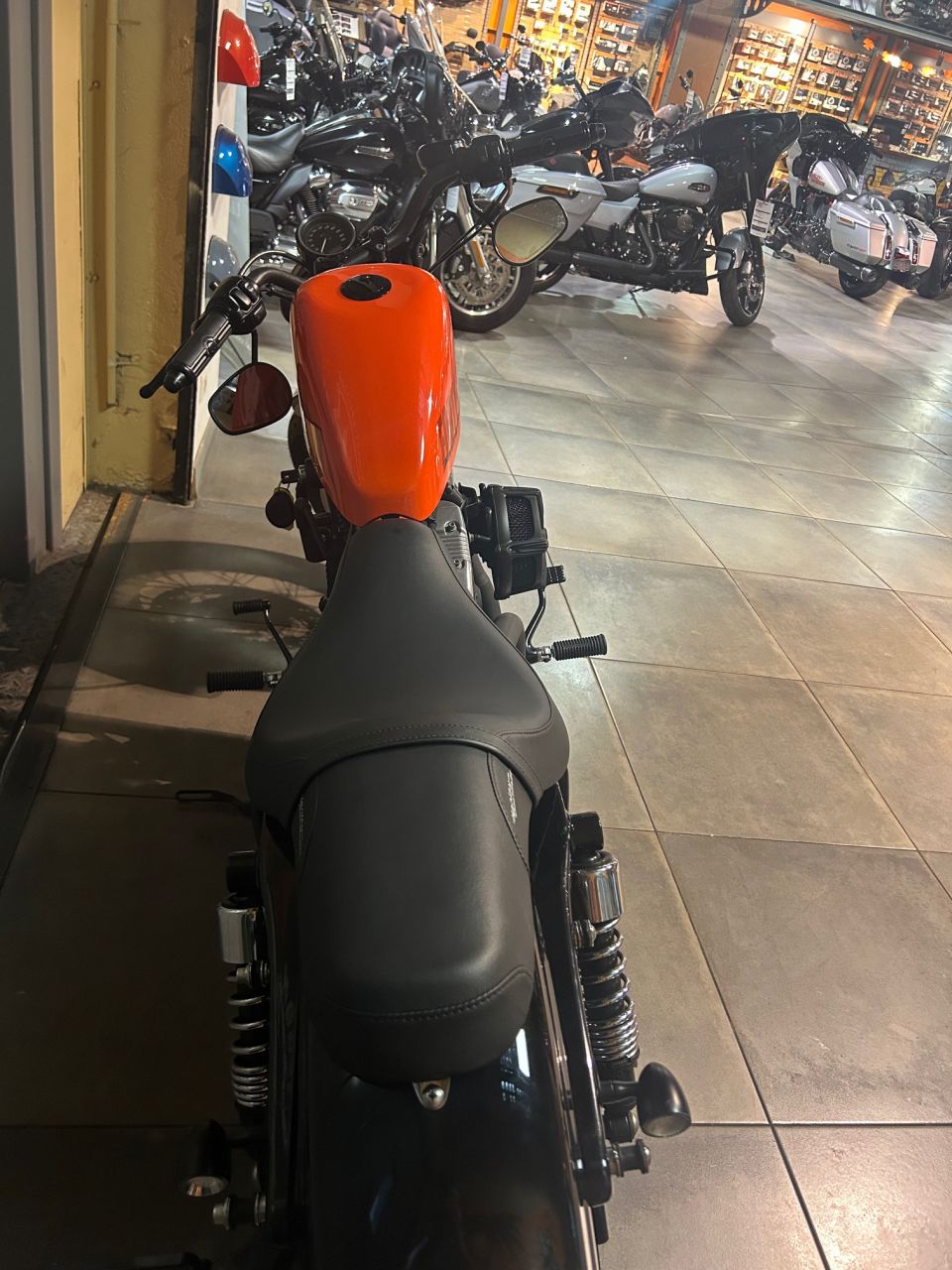 HARLEY-DAVIDSON SPORTSTER FORTY-EIGHT 1200 4