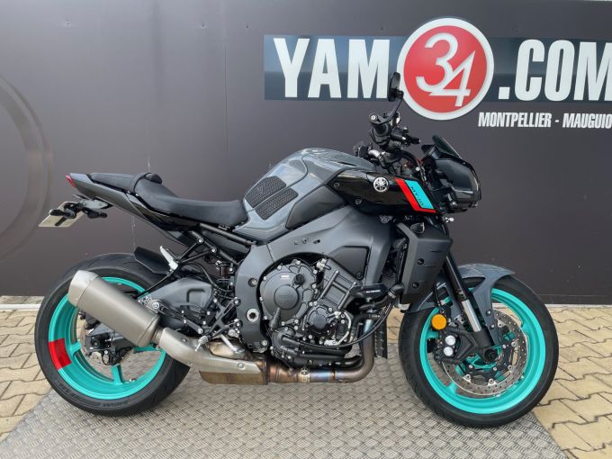 YAMAHA MT-10 4