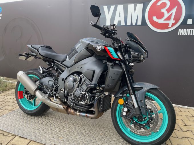YAMAHA MT-10 4