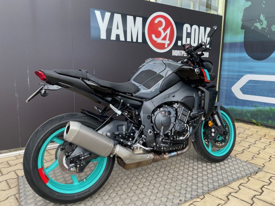 YAMAHA MT-10 4