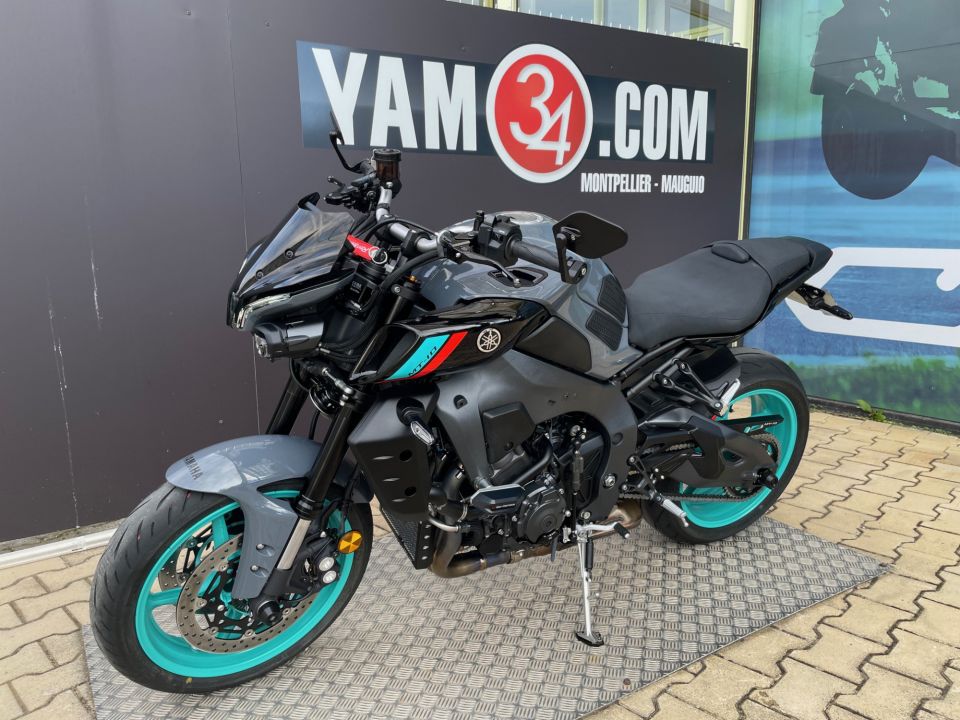 YAMAHA MT-10 4