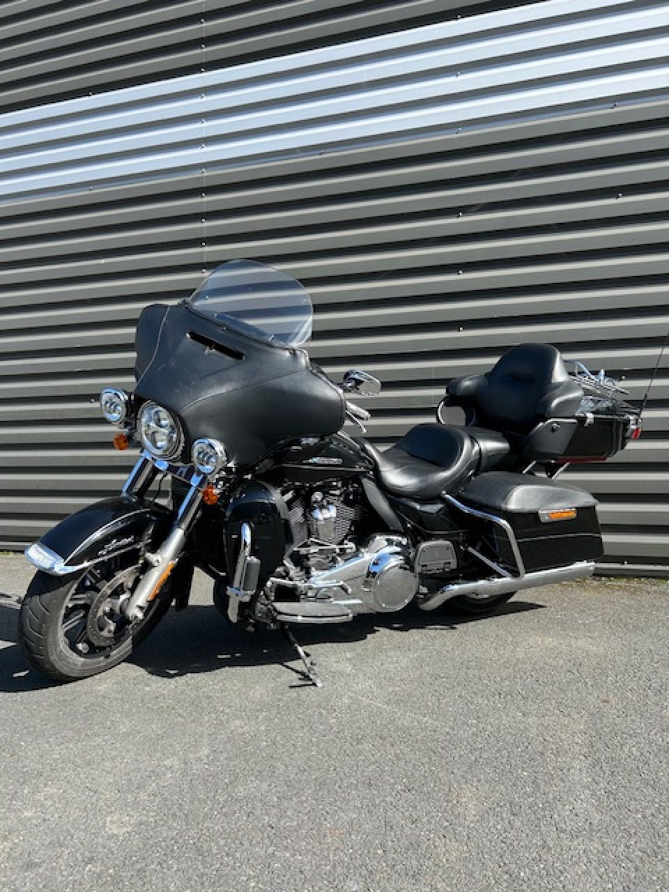 HARLEY-DAVIDSON TOURING ULTRA LIMITED 1700 4