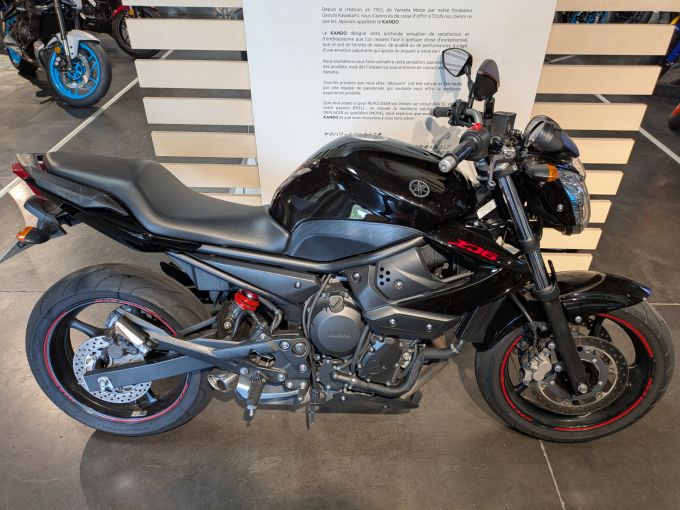 YAMAHA XJ6-N 4