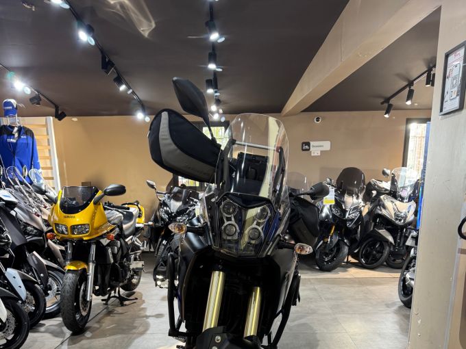 YAMAHA XTZ TENERE 700 4