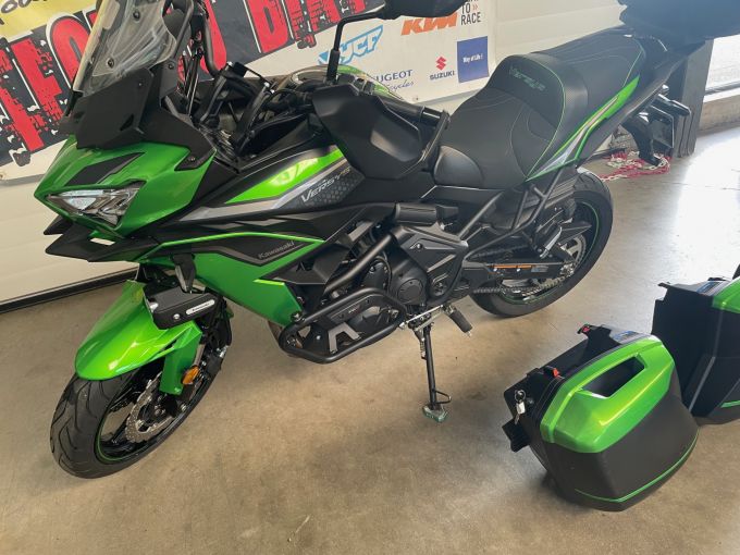 KAWASAKI VERSYS 4