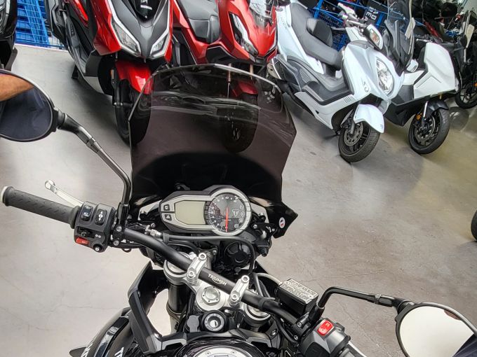 TRIUMPH TIGER 800 XR 4