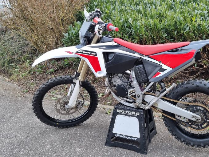 FANTIC xe 125 4