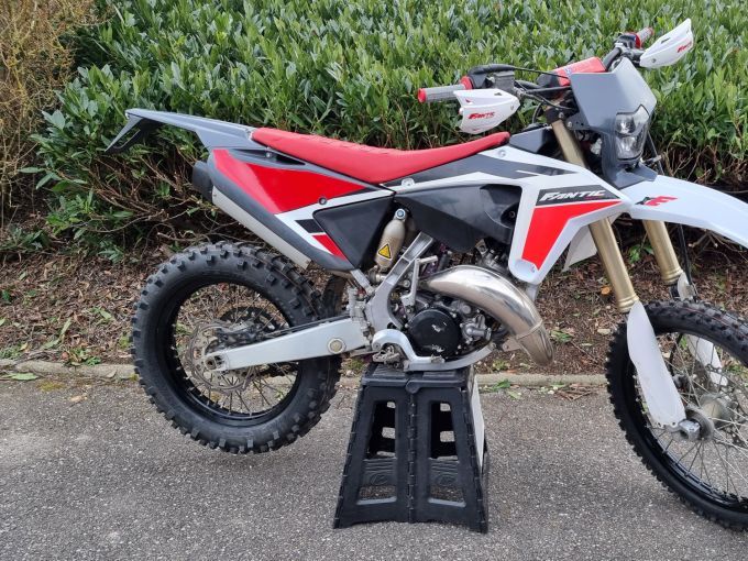 FANTIC xe 125 4