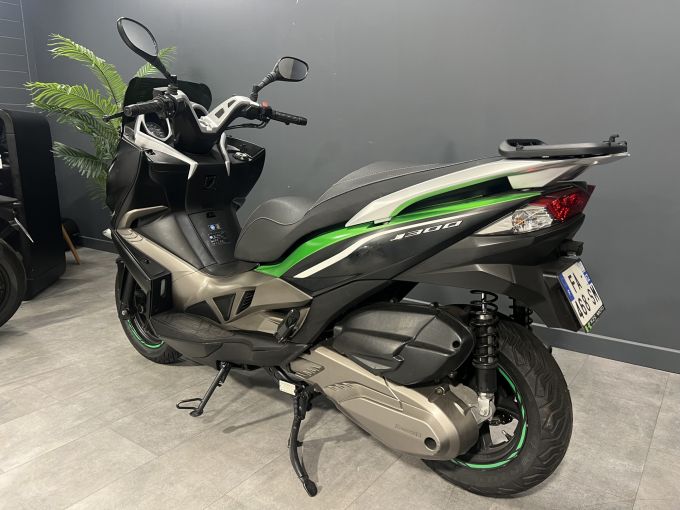 KAWASAKI J300 4