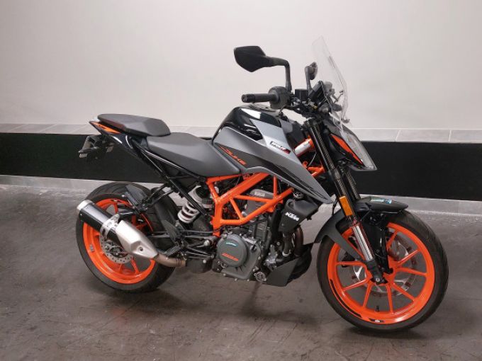 KTM 390DUKEC3 4