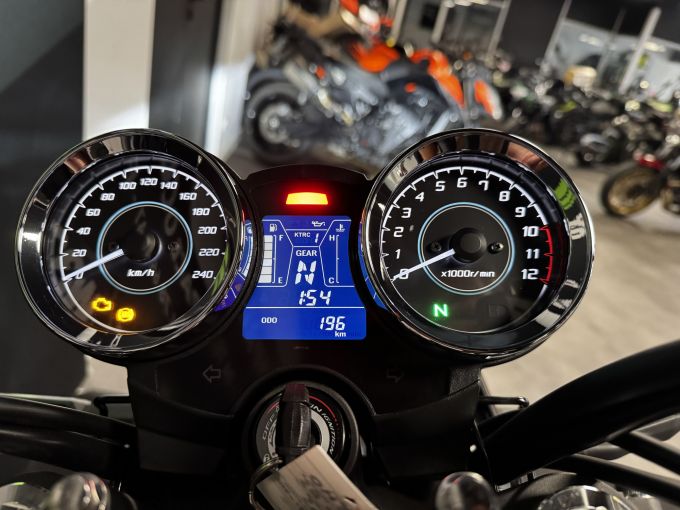KAWASAKI Z 650 (47.5CV) 4