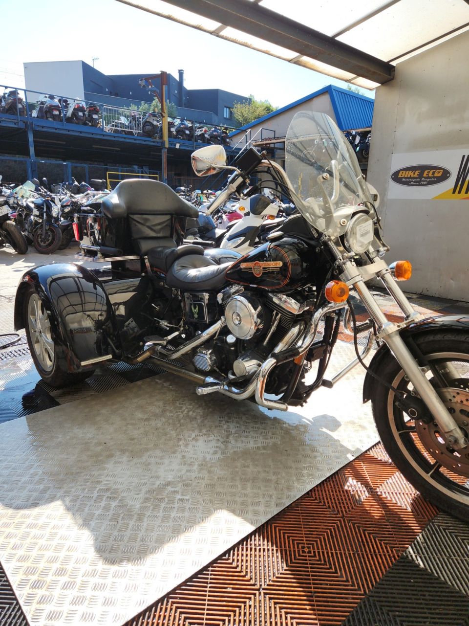 HARLEY-DAVIDSON TRIKE 1340 4