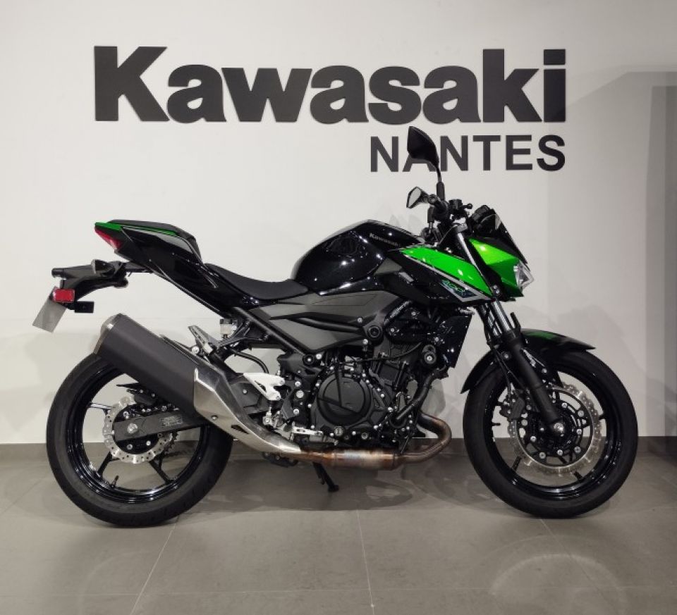 KAWASAKI Z400 4