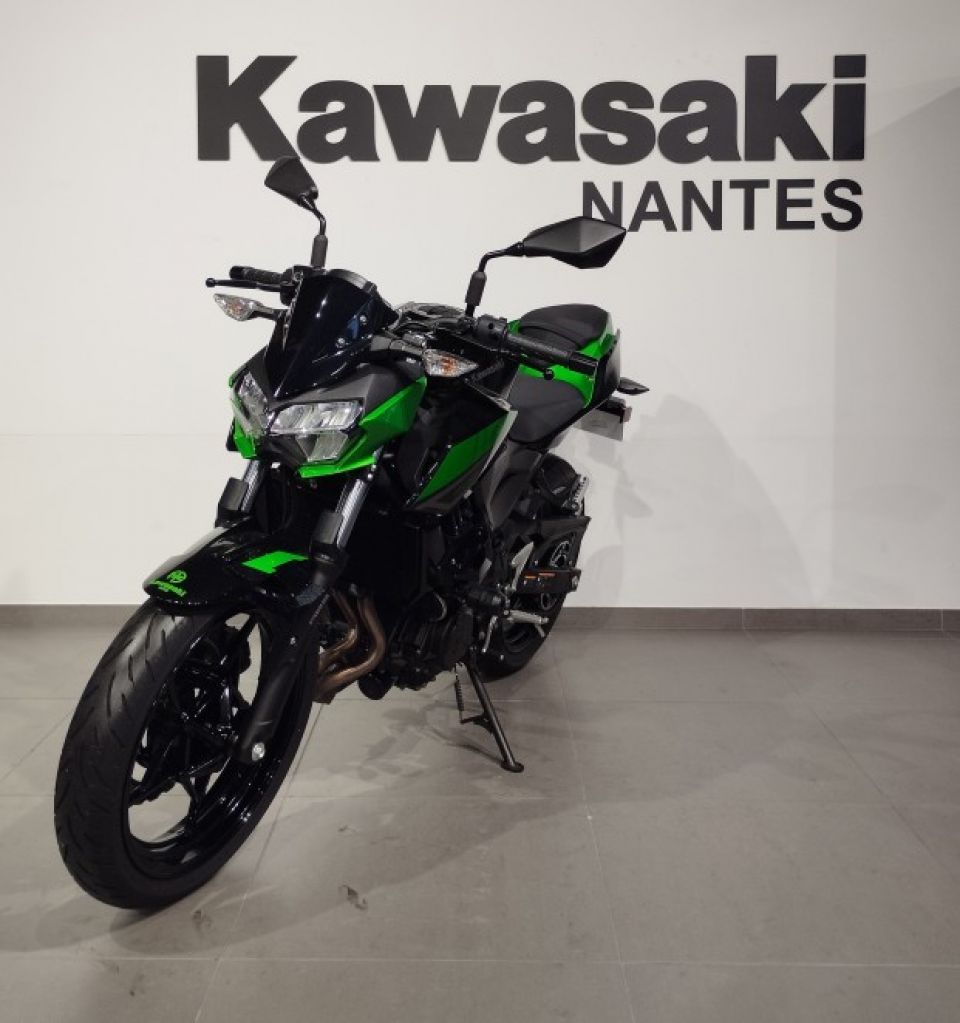 KAWASAKI Z400 4