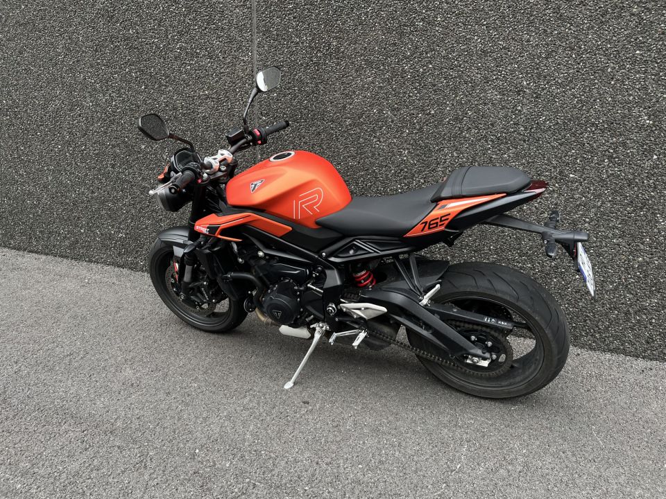 TRIUMPH STREET TRIPLE 765 R 4