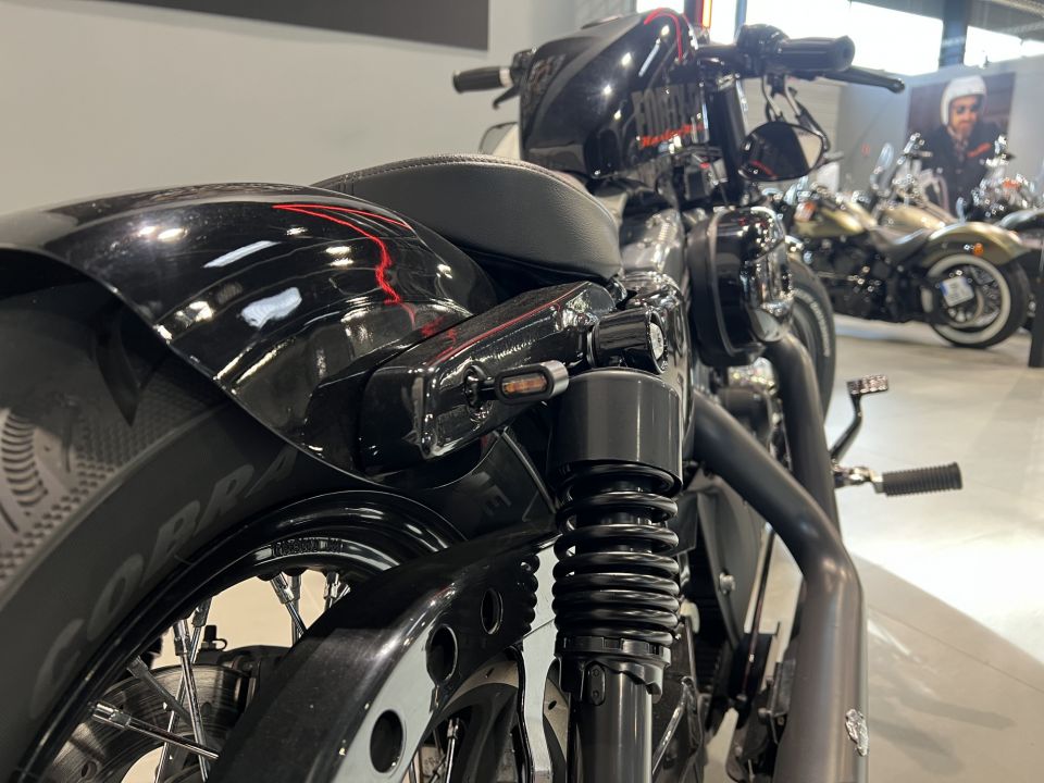 HARLEY-DAVIDSON SPORTSTER FORTY-EIGHT 1200 4