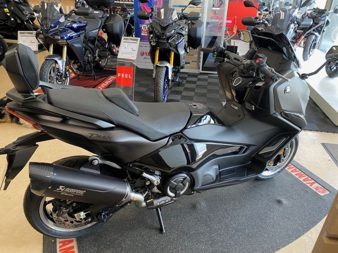 YAMAHA XP T-MAX 500 ABS TECH MAX 4