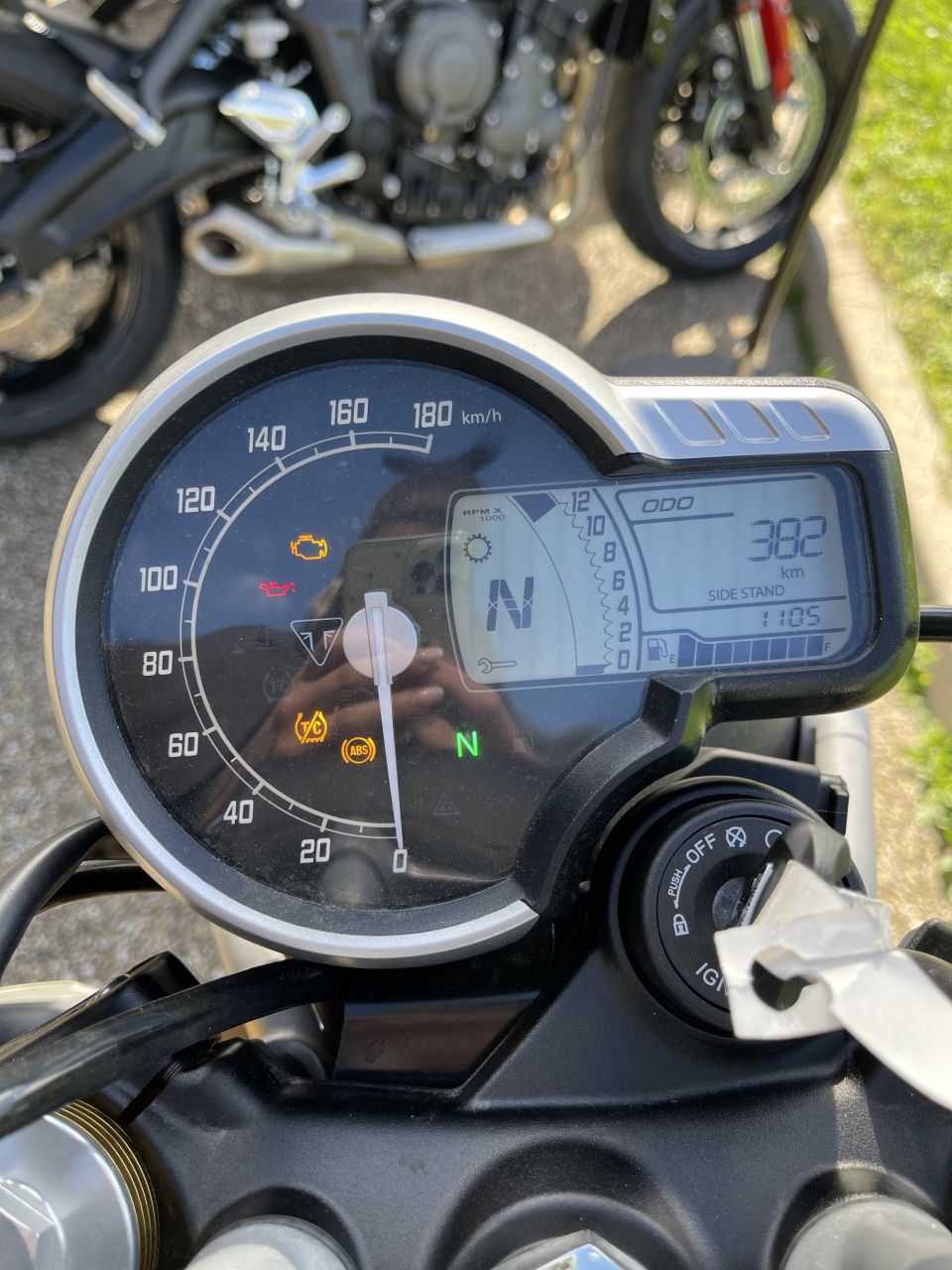 TRIUMPH Scrambler 400 X 4