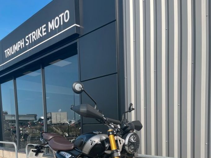 TRIUMPH Scrambler 400 X 4