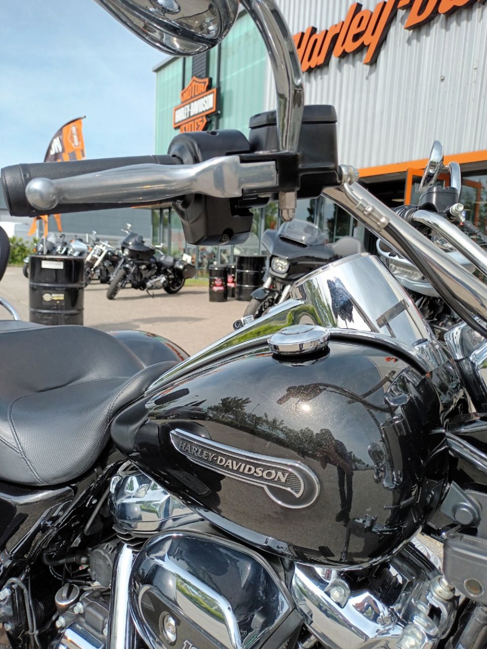 HARLEY-DAVIDSON TRIKE FREEWHEELER 1745 4