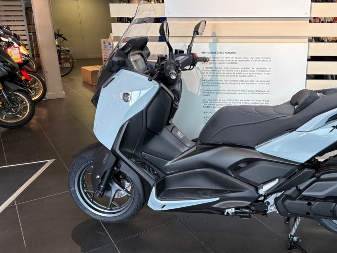 YAMAHA XMAX 125 TECH MAX 4