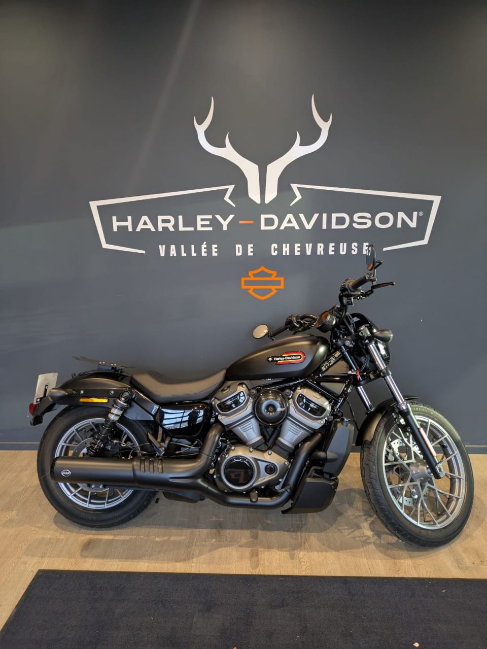HARLEY-DAVIDSON SPORTSTER NIGHTSTER 975 SPECIAL 4