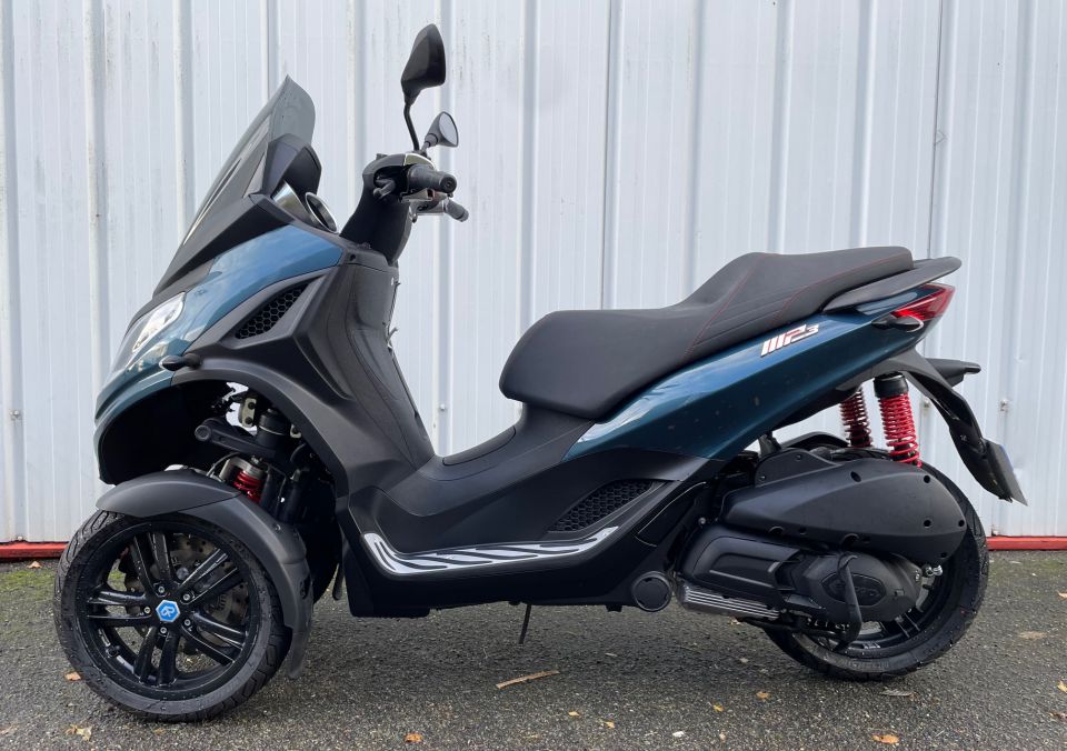 PIAGGIO MP3 300 HPE SPORT ABS ASR 4