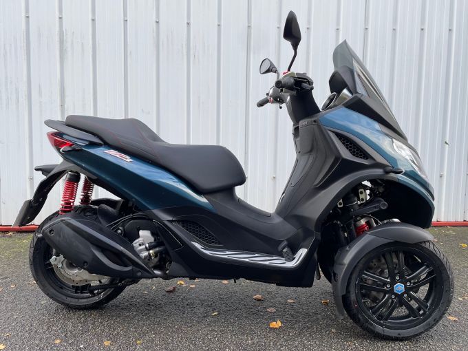 PIAGGIO MP3 300 HPE SPORT ABS ASR 4