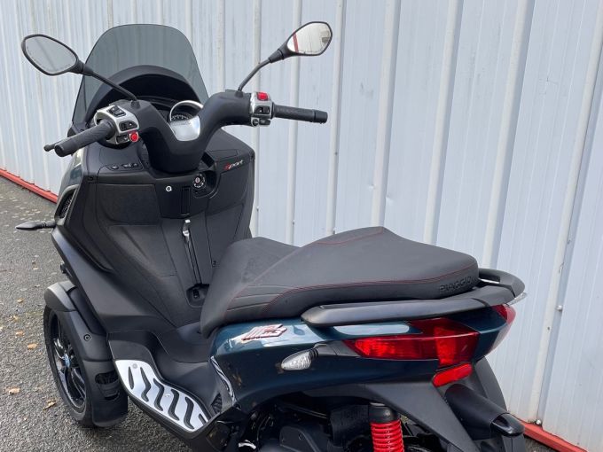 PIAGGIO MP3 300 HPE SPORT ABS ASR 4