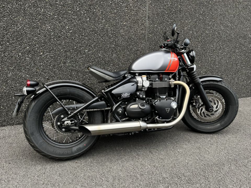 TRIUMPH Bonneville Bobber 1200 4