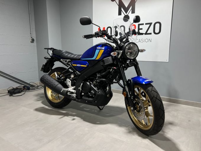 YAMAHA XSR 125 4