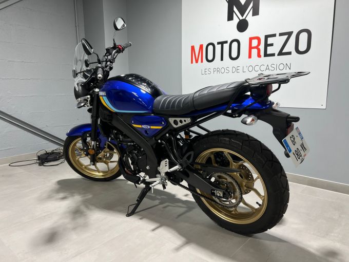 YAMAHA XSR 125 4