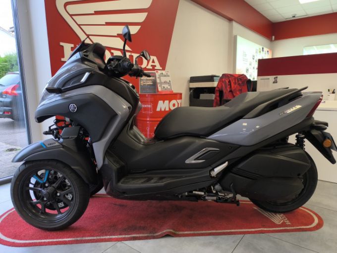 YAMAHA TRICITY 300 4