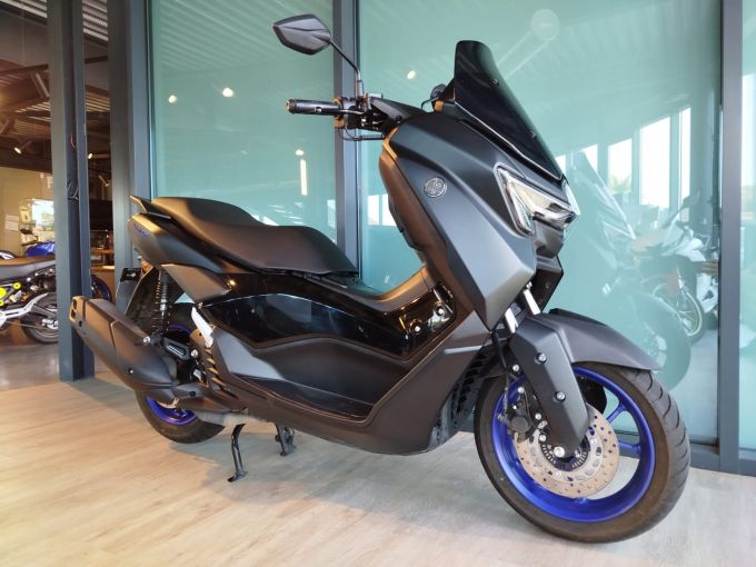 YAMAHA NMAX 125 4