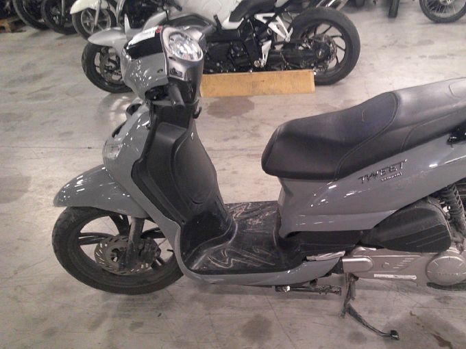 PEUGEOT TWEET 125 4