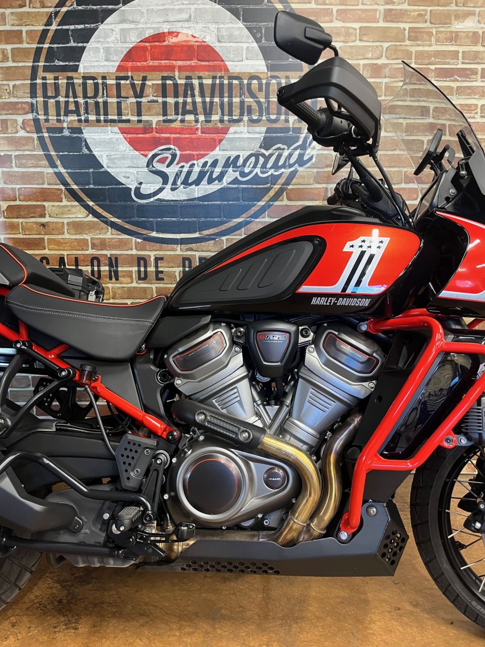 HARLEY-DAVIDSON ADVENTURE PAN AMERICA 1250 CVO 4