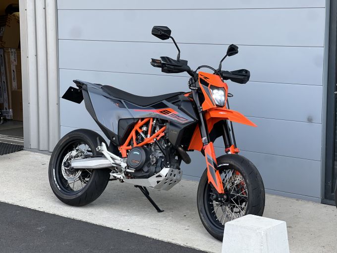 KTM 690 SMC R 4