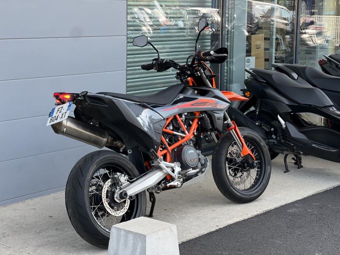 KTM 690 SMC R 4