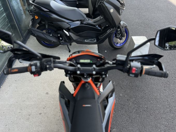 KTM 690 SMC R 4