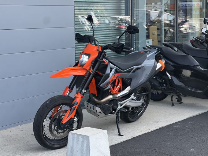 KTM 690 SMC R 4