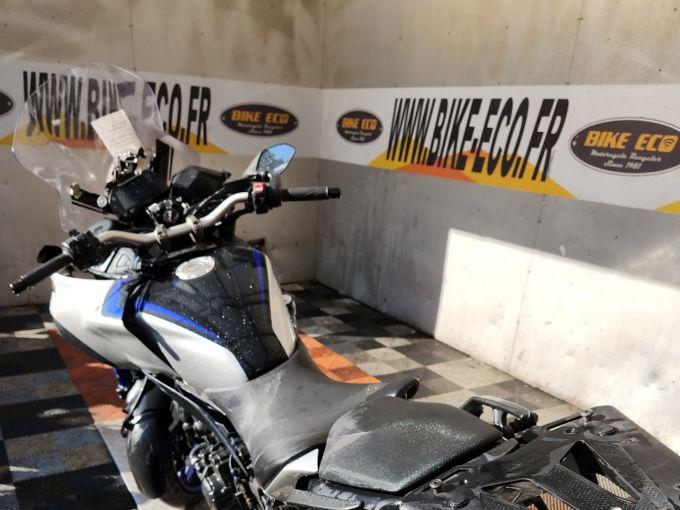 YAMAHA NIKEN 900 4