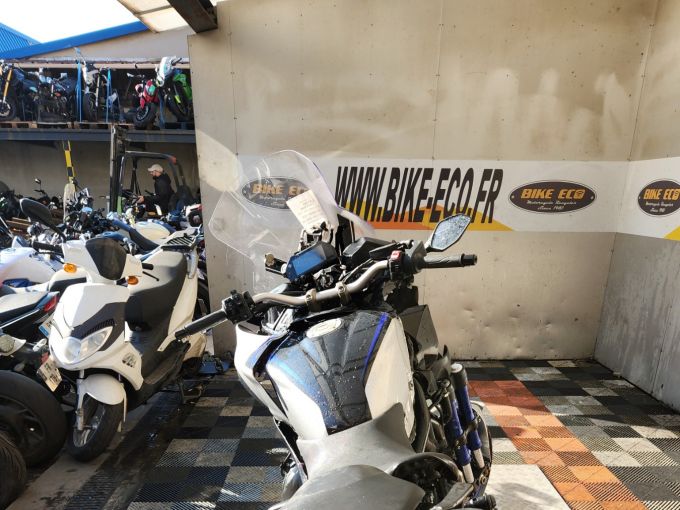 YAMAHA NIKEN 900 4
