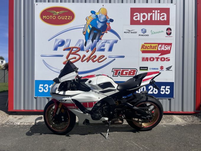 YAMAHA YZF-R1 WORLD GP 60TH ANNIVERSARY 4