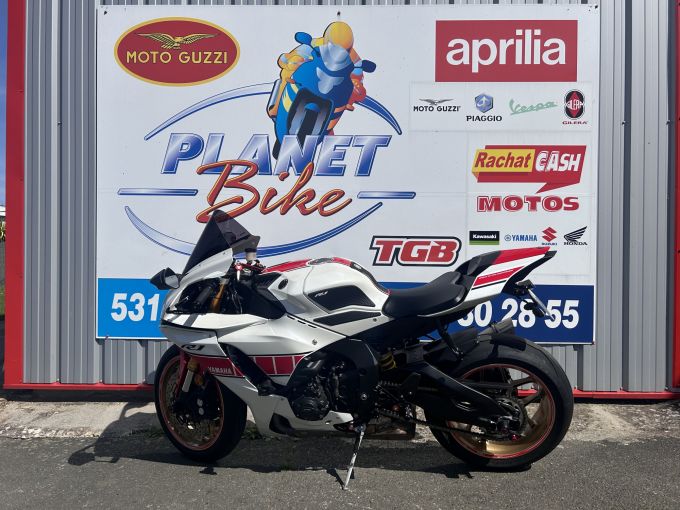 YAMAHA YZF-R1 WORLD GP 60TH ANNIVERSARY 4