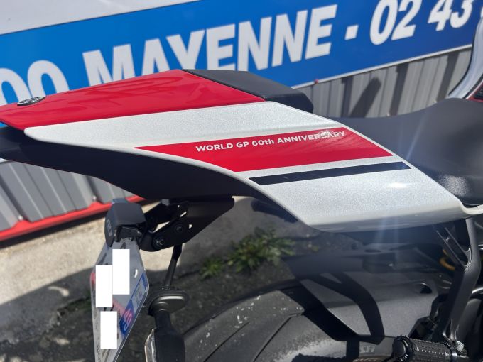 YAMAHA YZF-R1 WORLD GP 60TH ANNIVERSARY 4