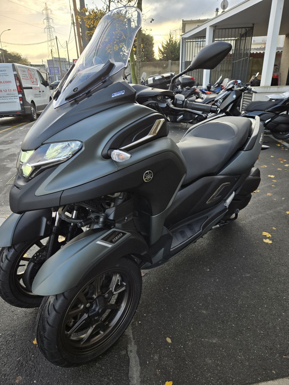 YAMAHA TRICITY 300 4